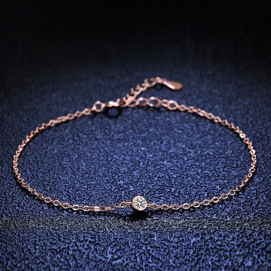 Bracelet éclatant rose ajustable en argent sterling 925 avec moissanite de 0,10 carat, idéal pour offrir en cadeau, vue de face